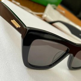 Picture of Bottega Veneta Sunglasses _SKUfw41815124fw